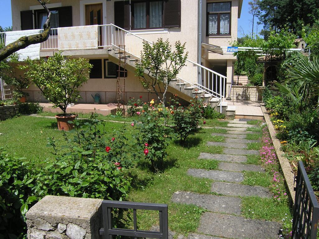 Apartments Ines คิร์ก ภายนอก รูปภาพ