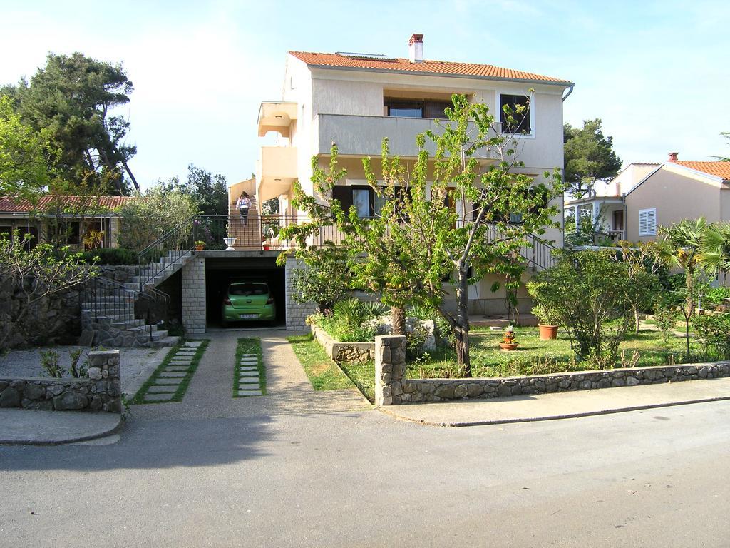 Apartments Ines คิร์ก ภายนอก รูปภาพ