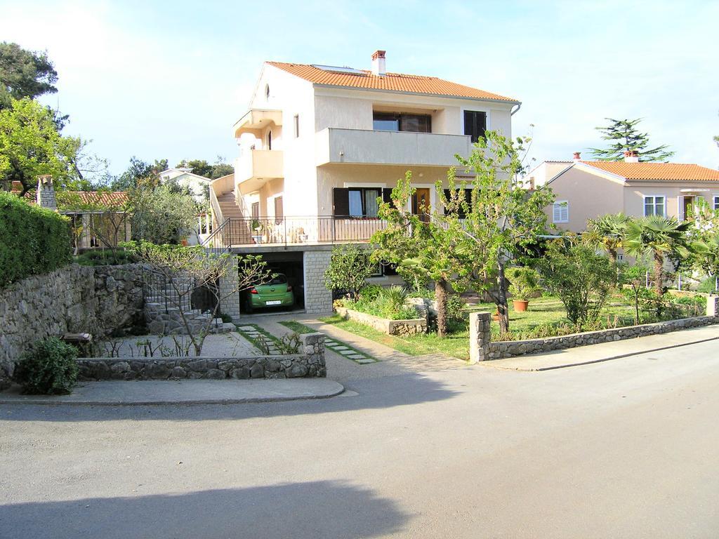 Apartments Ines คิร์ก ภายนอก รูปภาพ