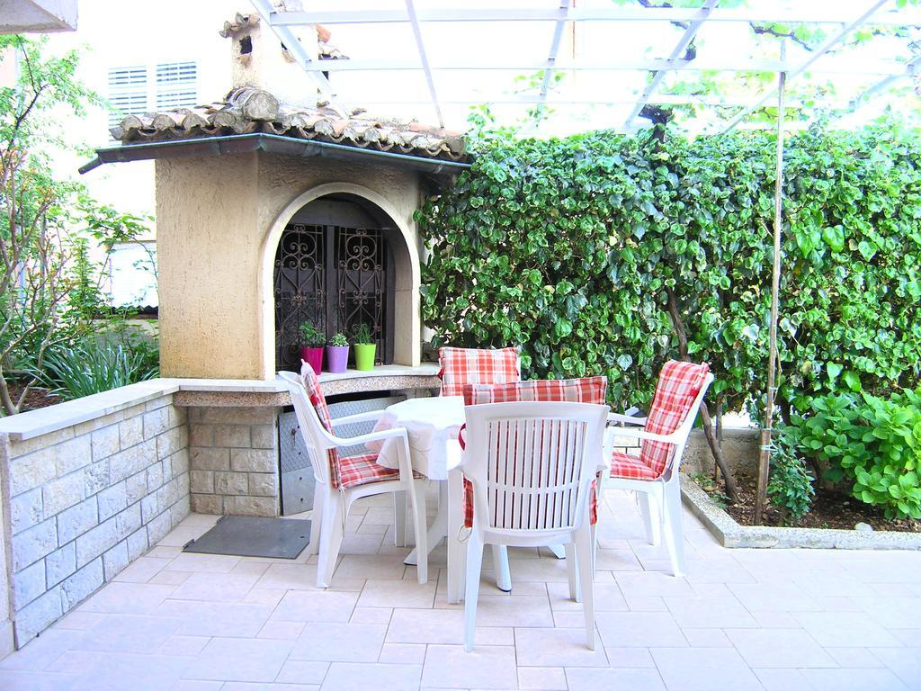 Apartments Ines คิร์ก ภายนอก รูปภาพ