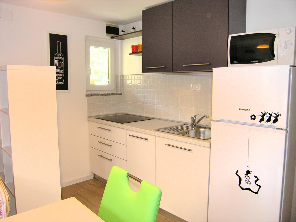 Apartments Ines คิร์ก ภายนอก รูปภาพ