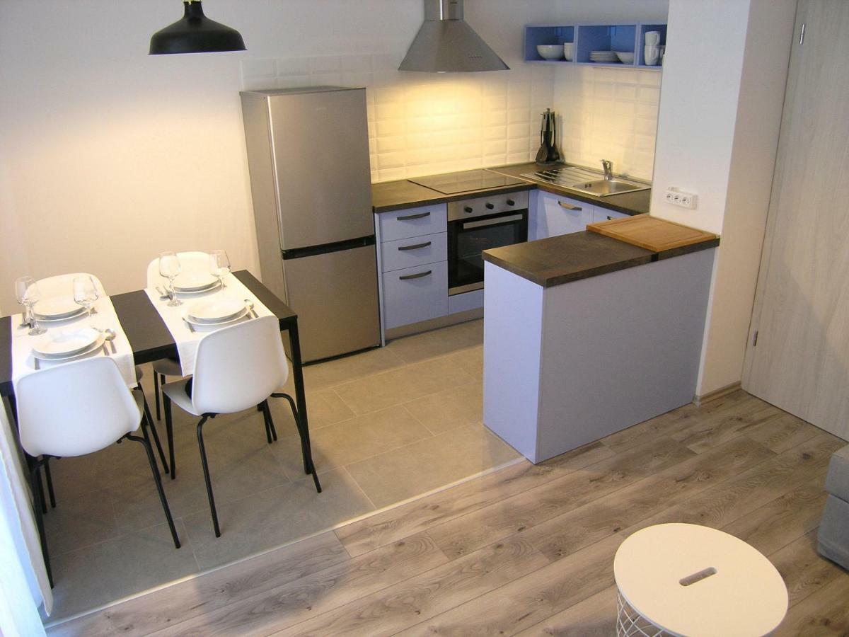 Apartments Ines คิร์ก ภายนอก รูปภาพ