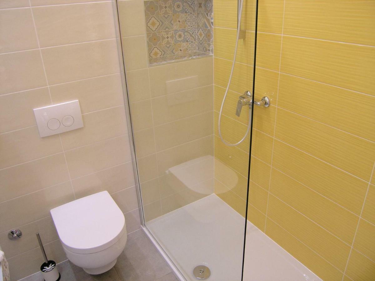 Apartments Ines คิร์ก ภายนอก รูปภาพ